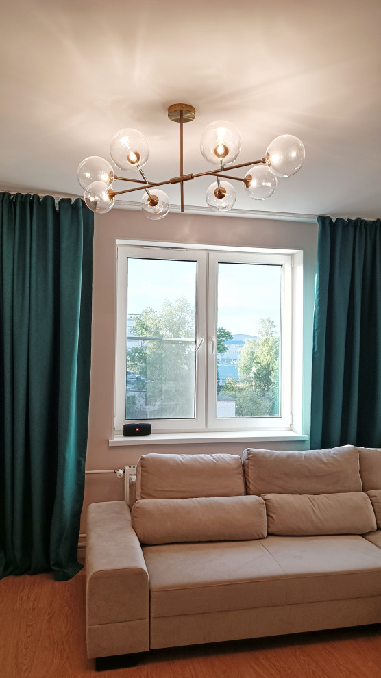 Колпино, квартира для семейной пары с маленькой принцессой