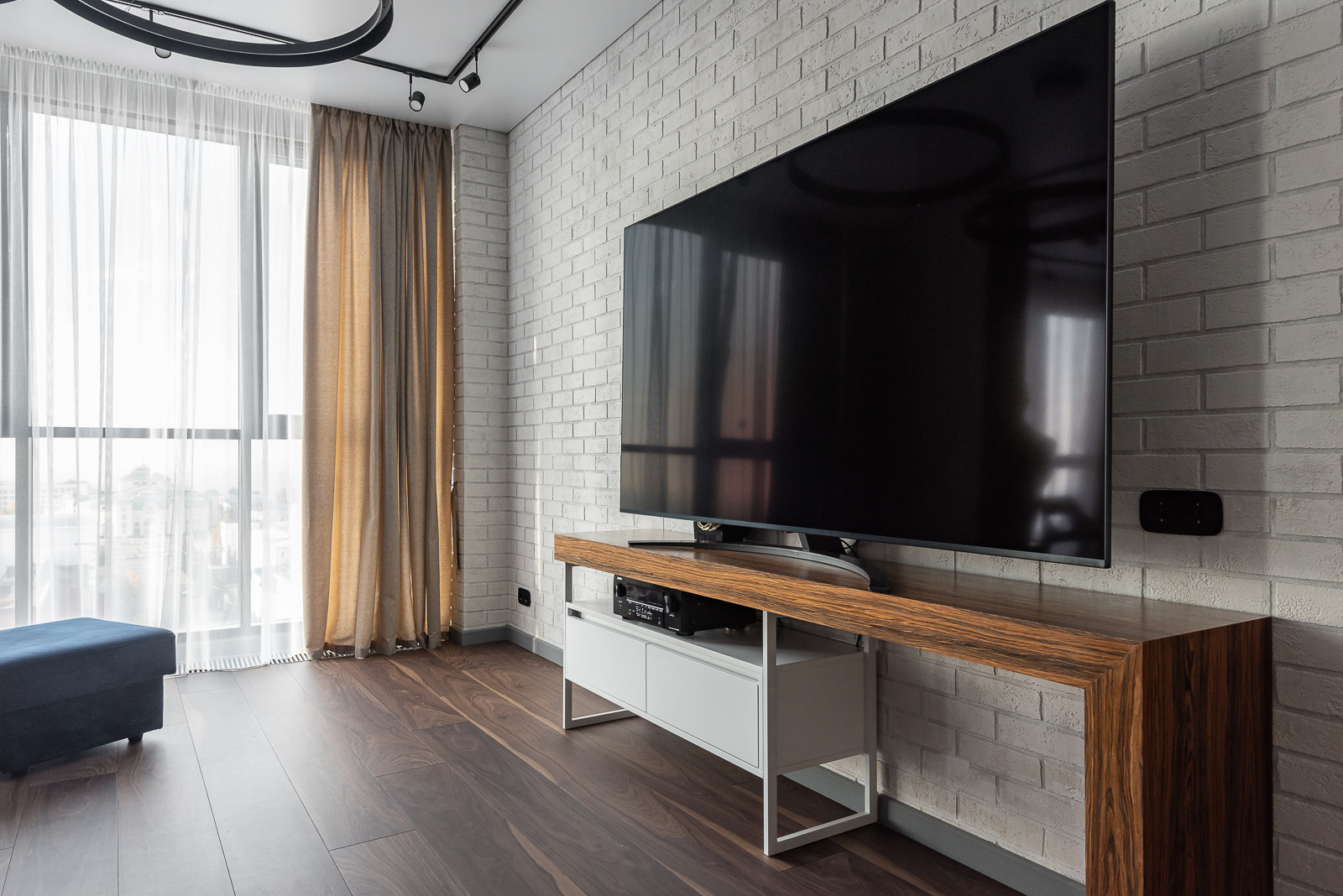 Тумба под ТВ