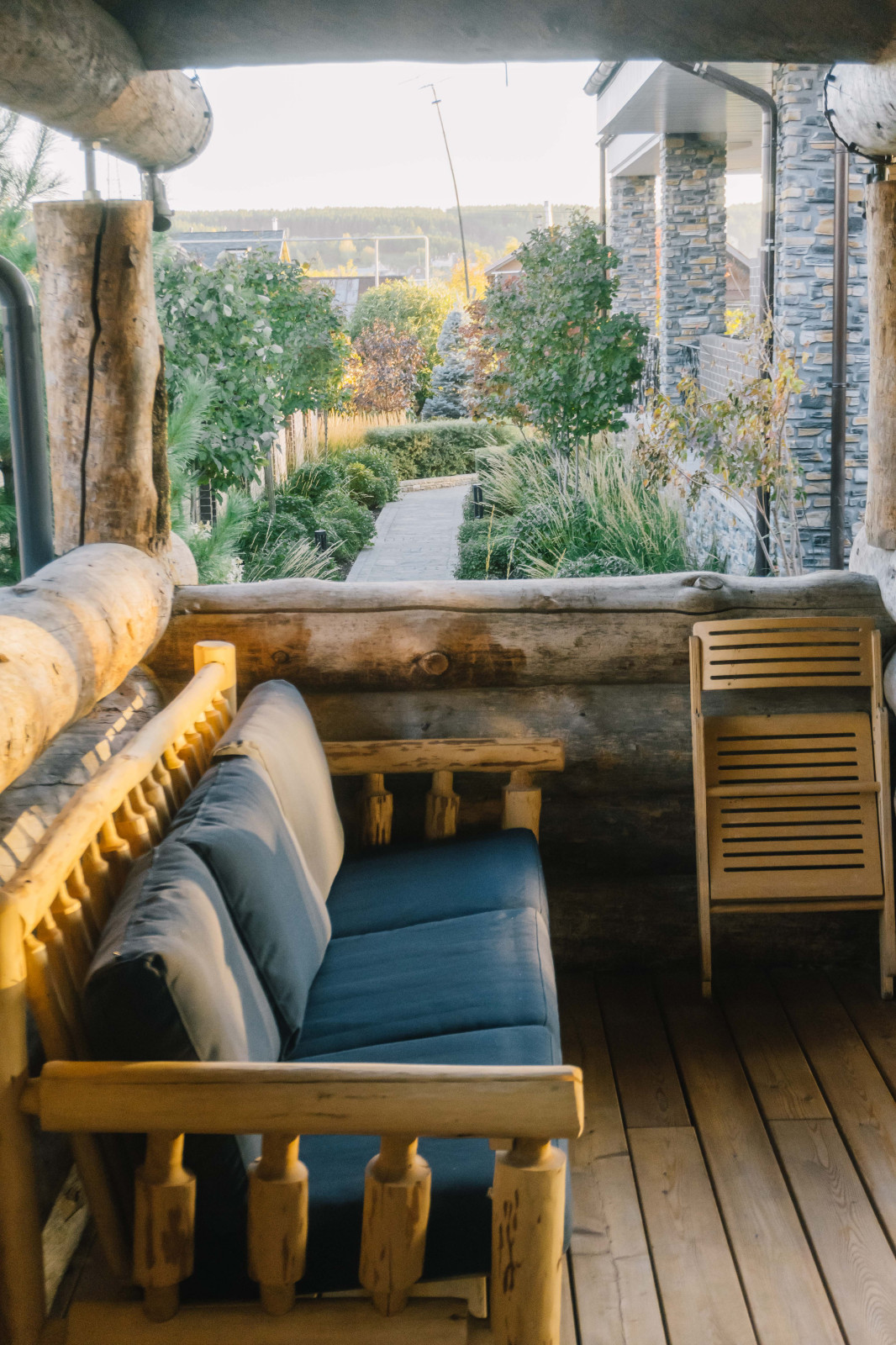 Сад с подпорными стенами