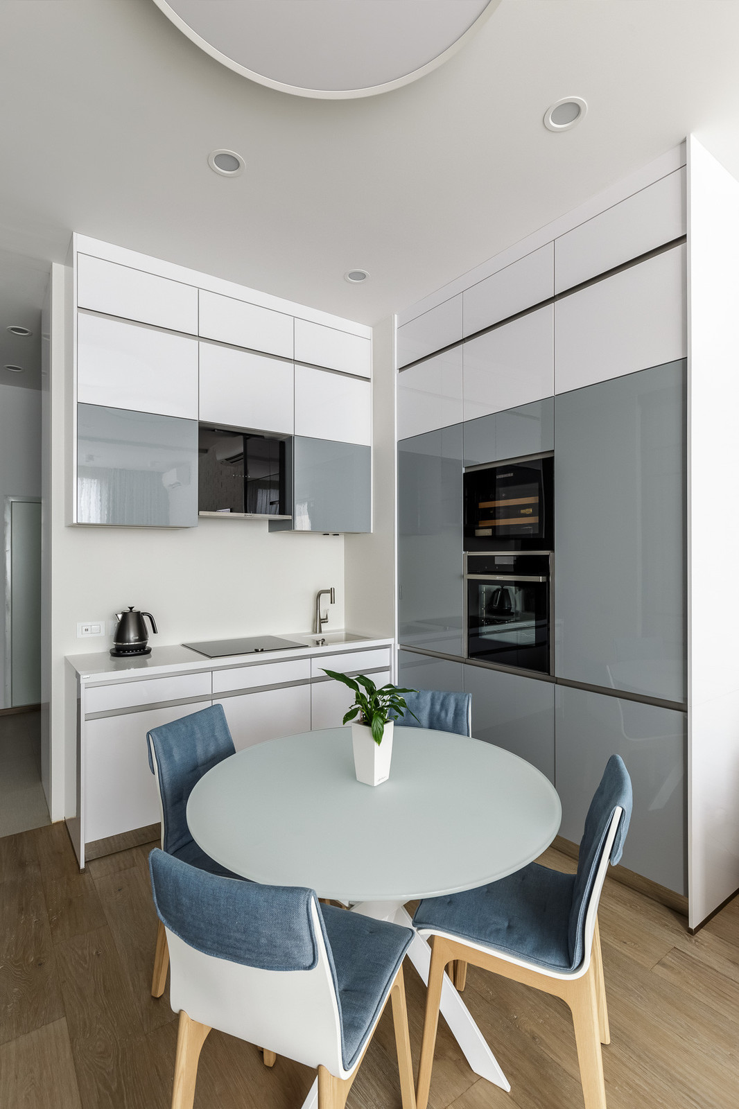 Реализованные нами проекты - кухня Nolte Lux