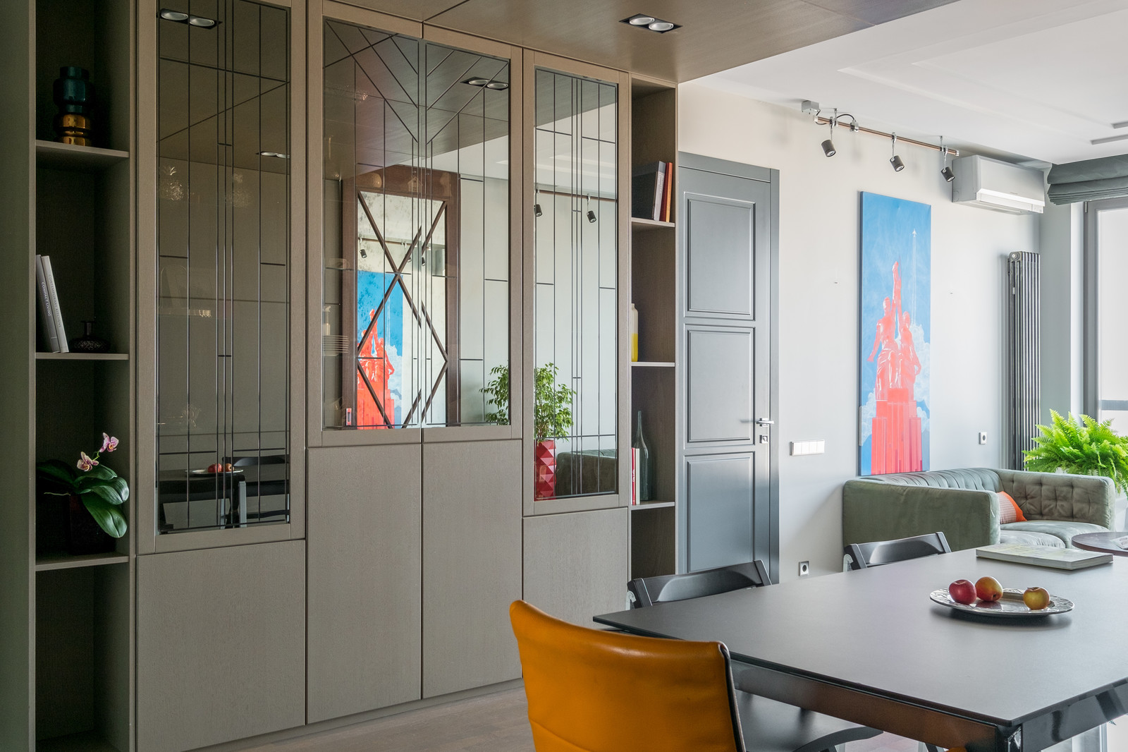 Апартаменты с видом на Космос