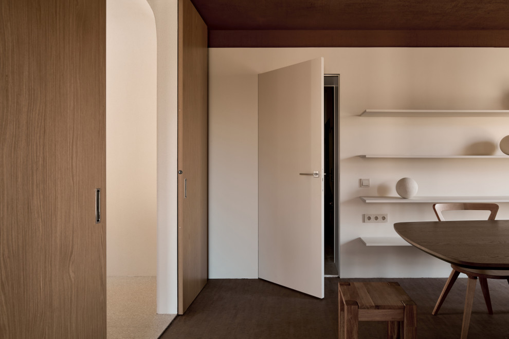 Обнимающая гостиная-столовая