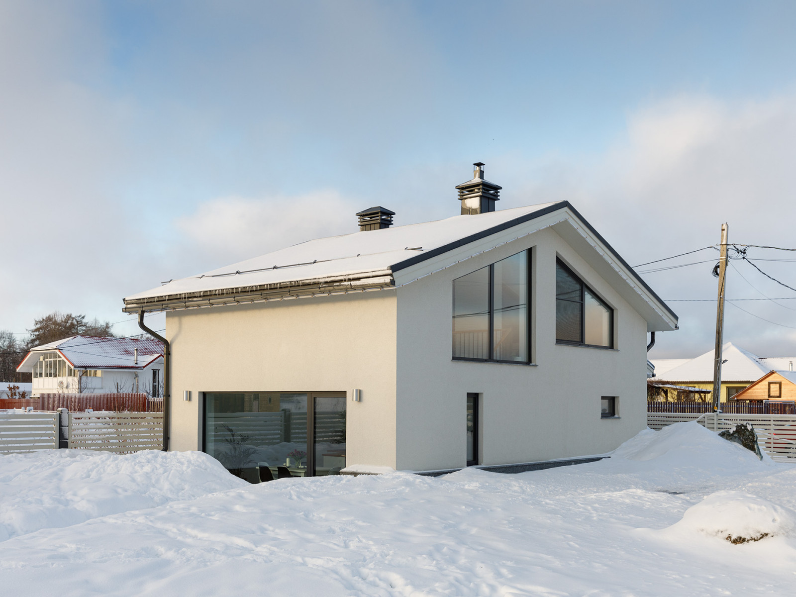 ЗАГОРОДНЫЙ ДОМ В ПОСЕЛКЕ «ОСТРОВ»