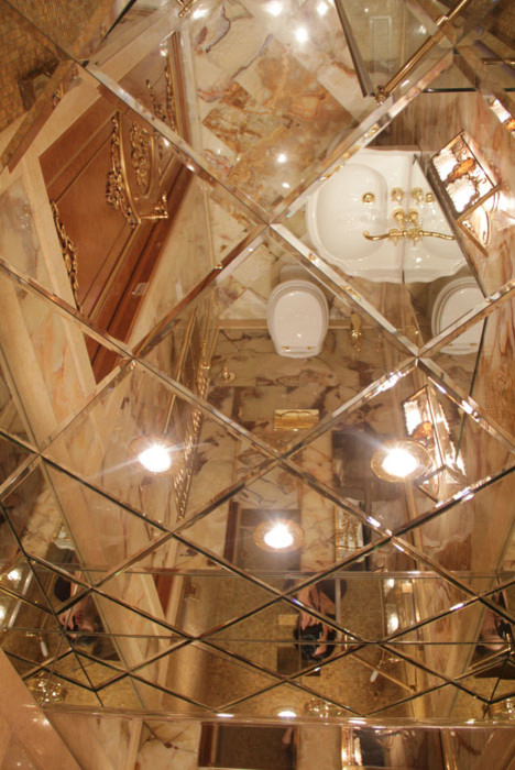 ДИЗАЙН ИНТЕРЬЕРА ВАННОЙ КОМНАТЫ С ОБЛИЦОВКОЙ ИЗ ОНИКСА