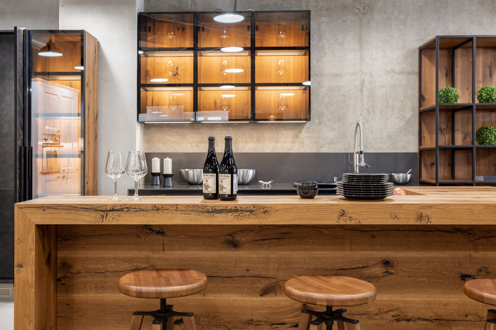 Giulia Novars, Москва ул. Мосфильмовская, д.53