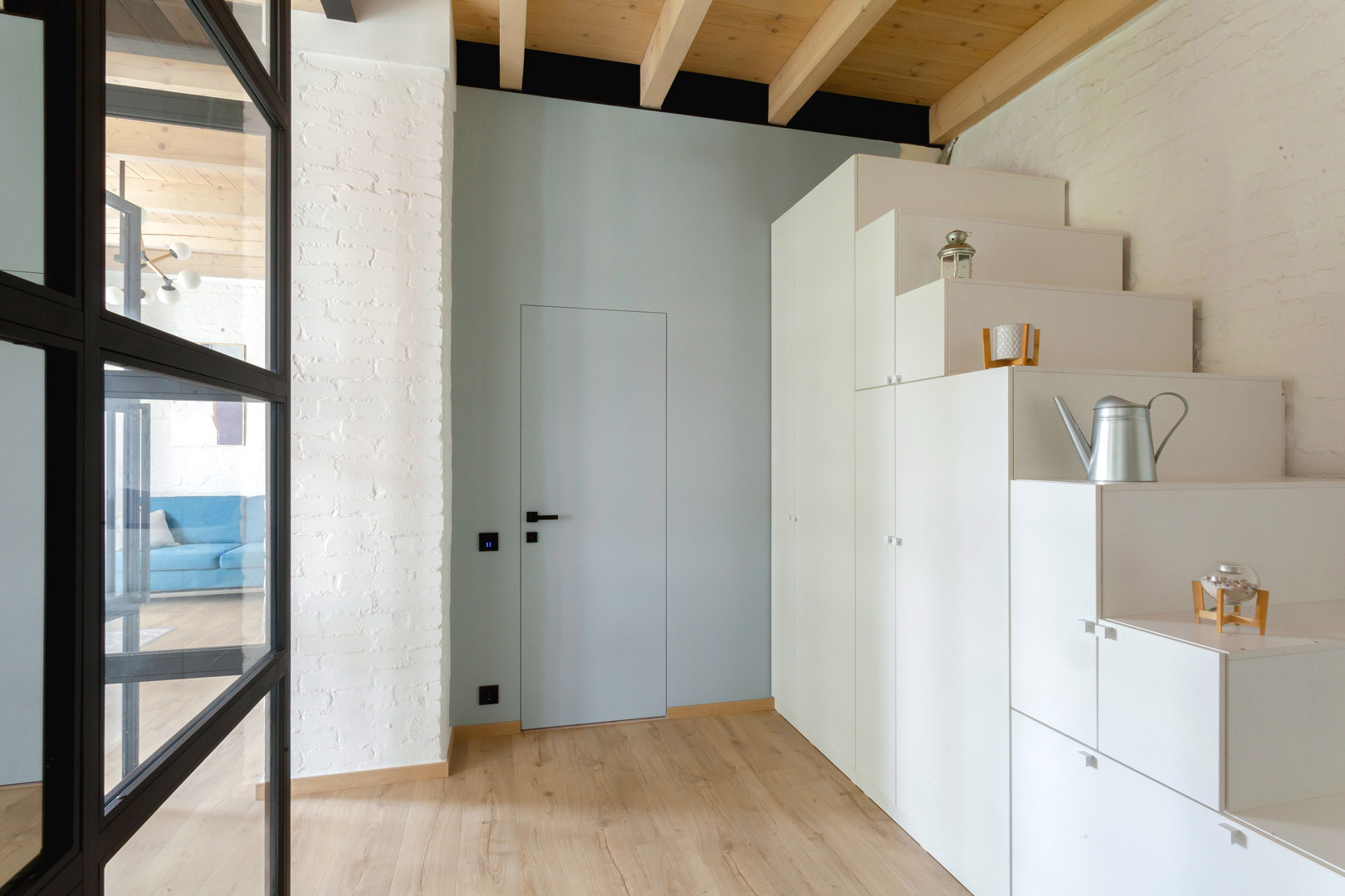 В гостях: Квартира в Твери, где полностью разобрали потолок