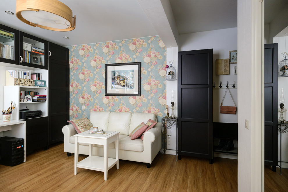 Сапожник с сапогами