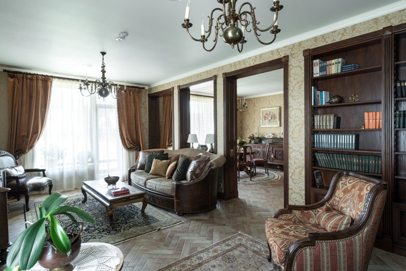 Дом с антиквариатом