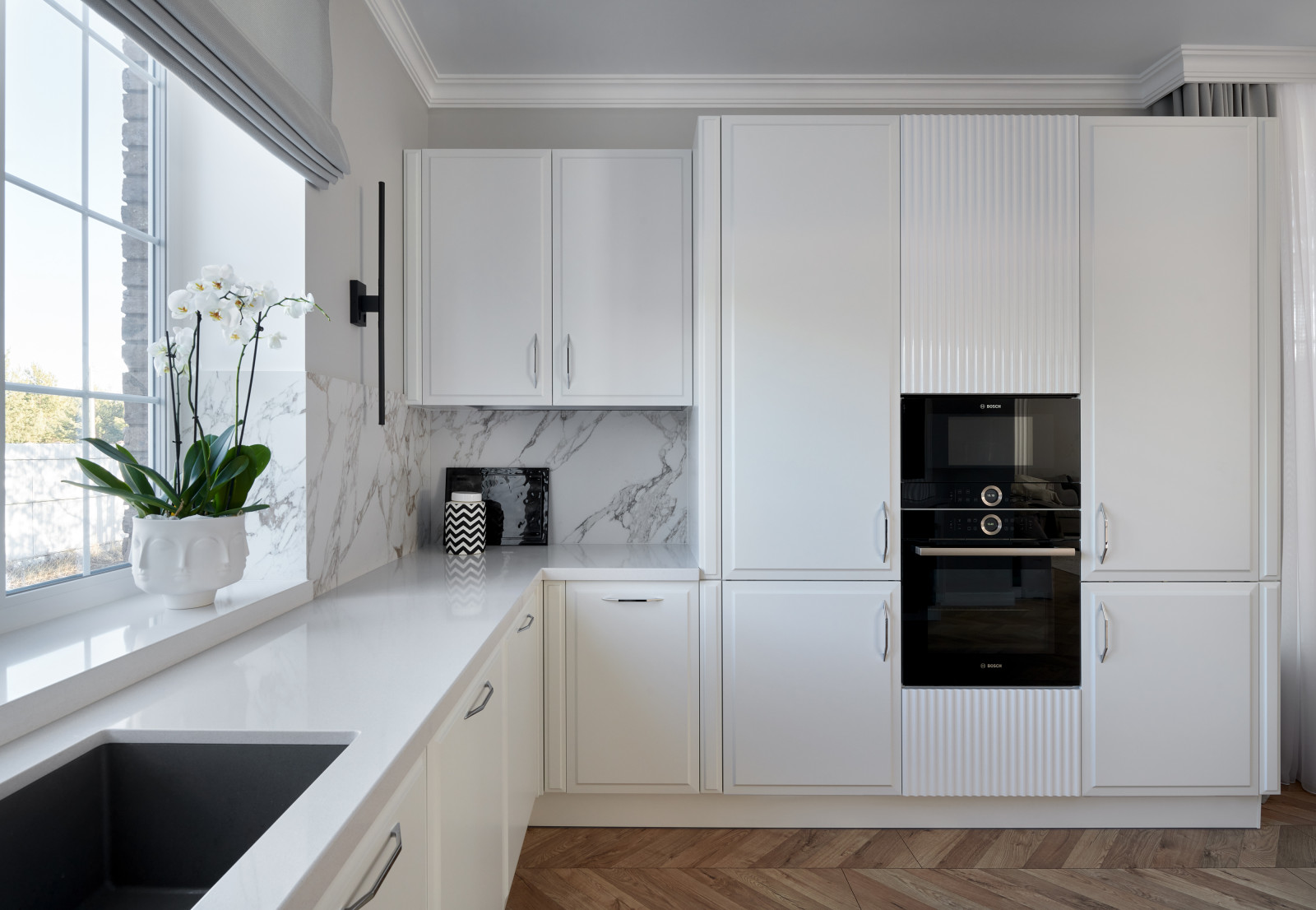 Современный интерьер с нотками классики: дом в Воронеже