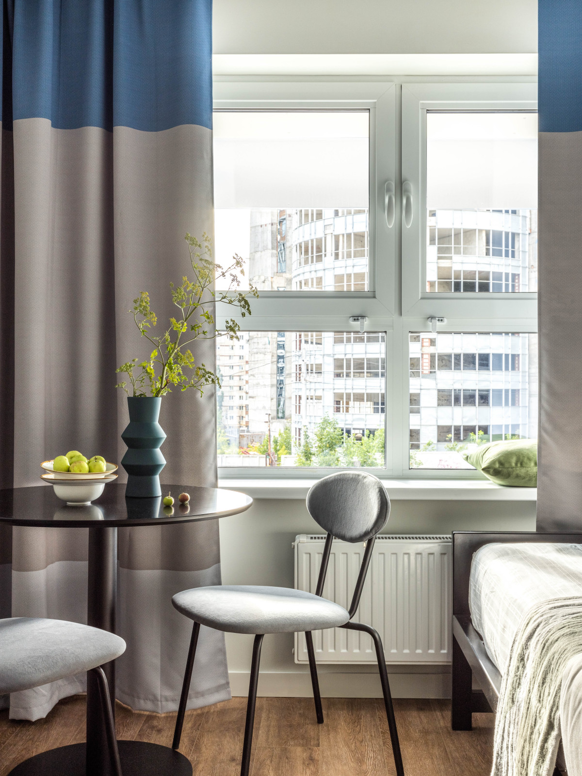 Студия 2. Обеденная группа