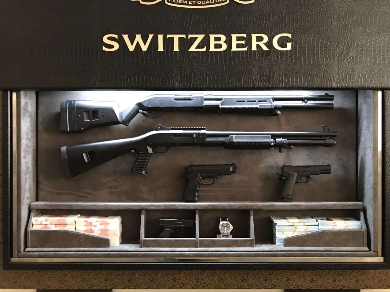 Обложка проекта: Оружейный сейф