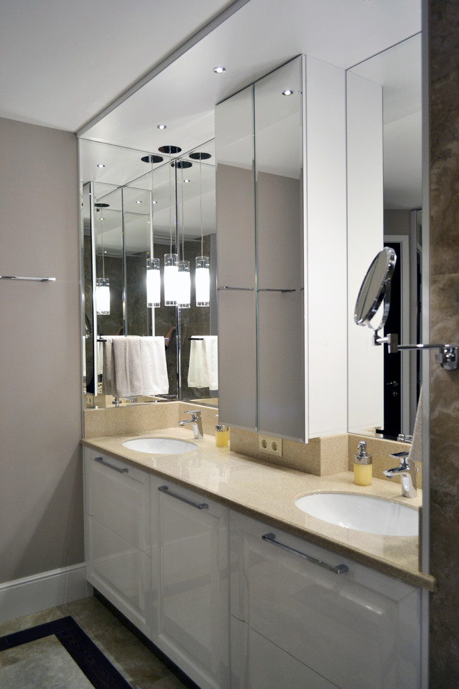 Космонавтов