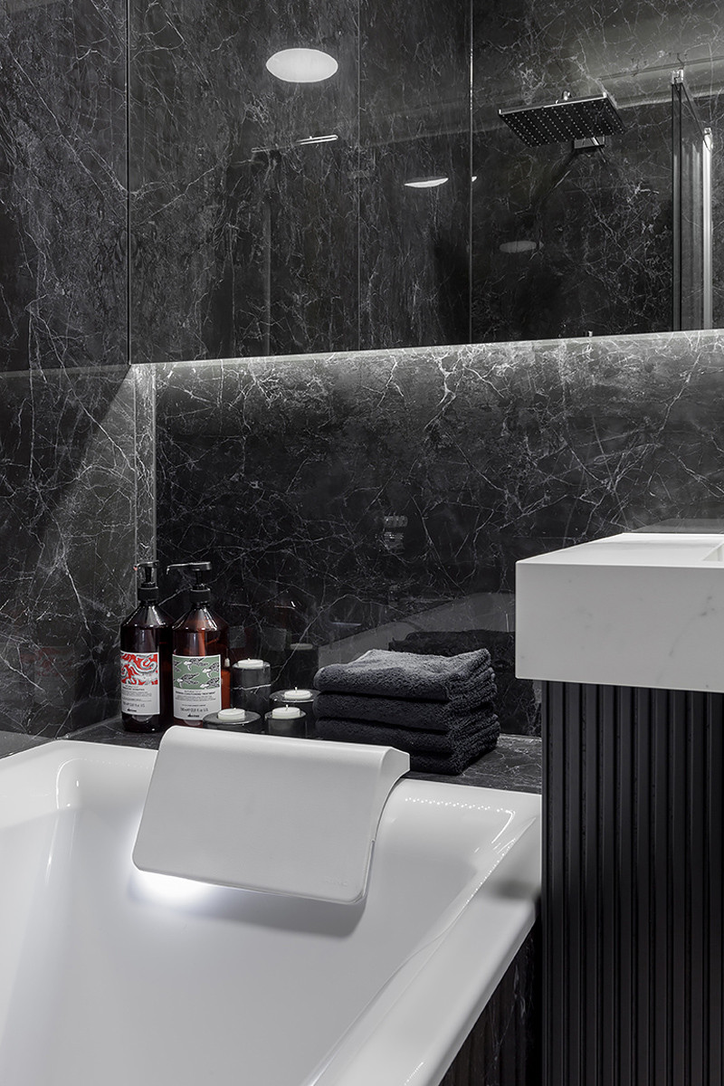 Элегантная квартира в стиле Total black