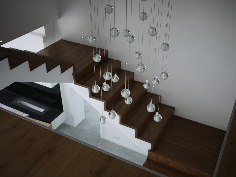 Обложка проекта: Лестница в современном стиле