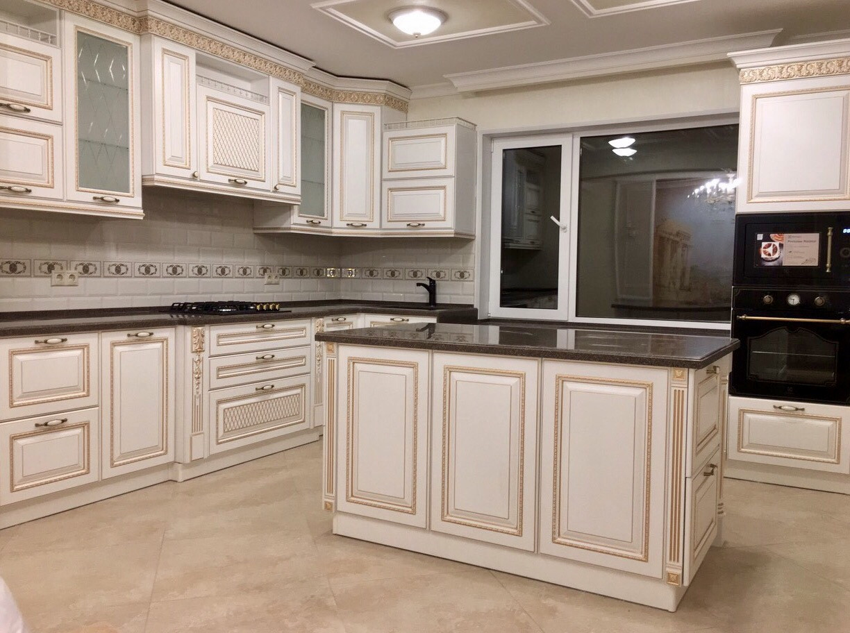 Обложка проекта: Кухня классика с островом