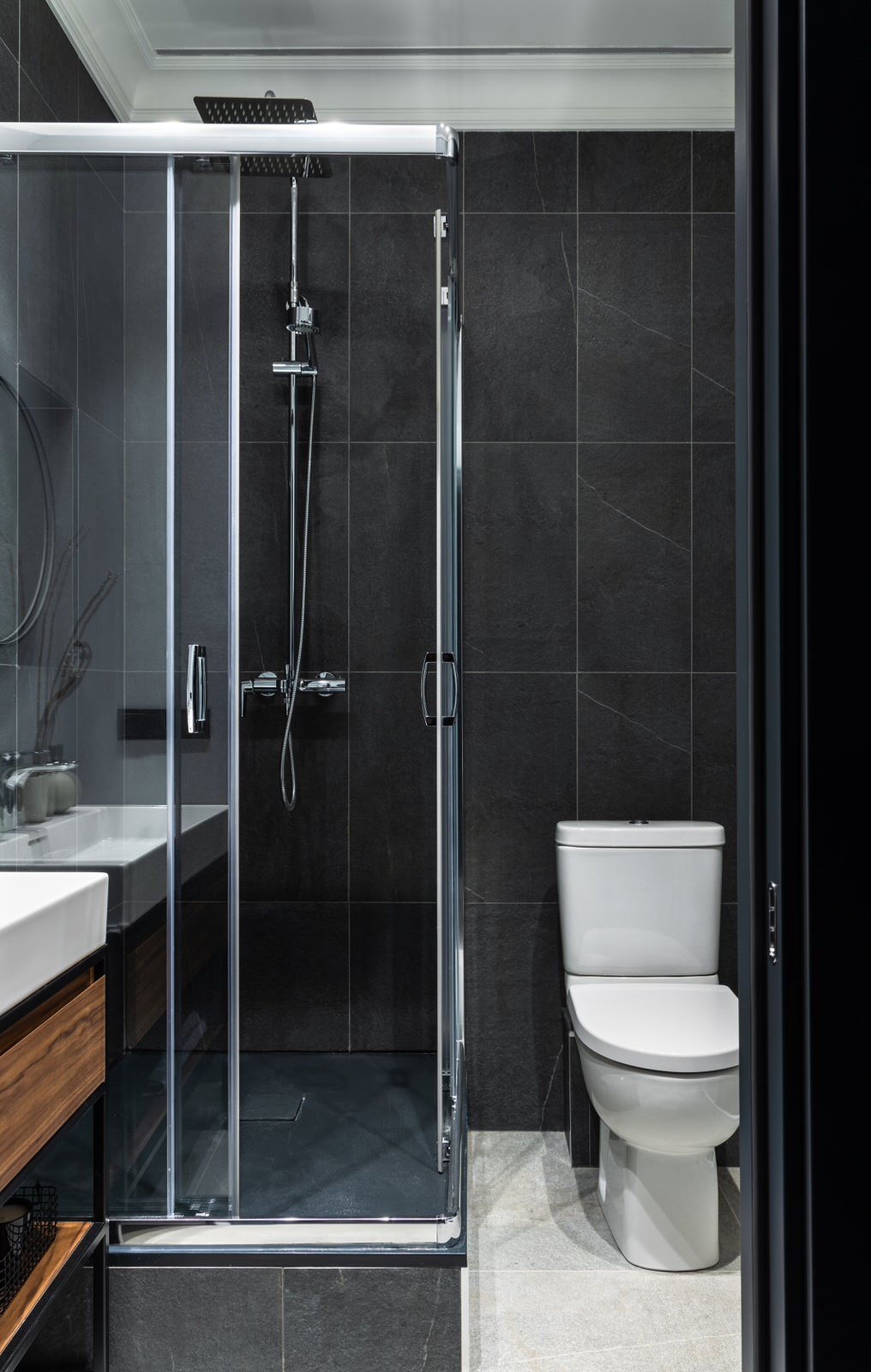 Квартира в старом жилом фонде в центре Москвы.