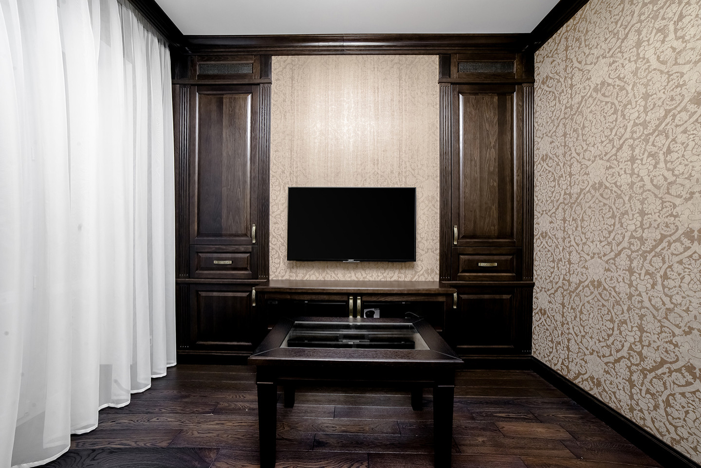 Ремонт пятикомнатной квартиры 210 кв.м в стиле неоклассика