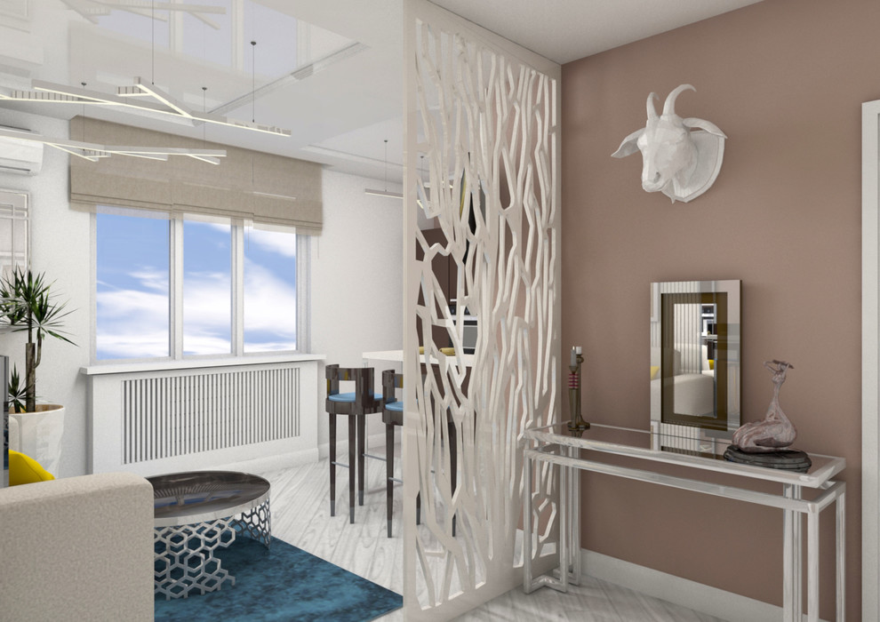 Кот в очках и розовая тумбочка