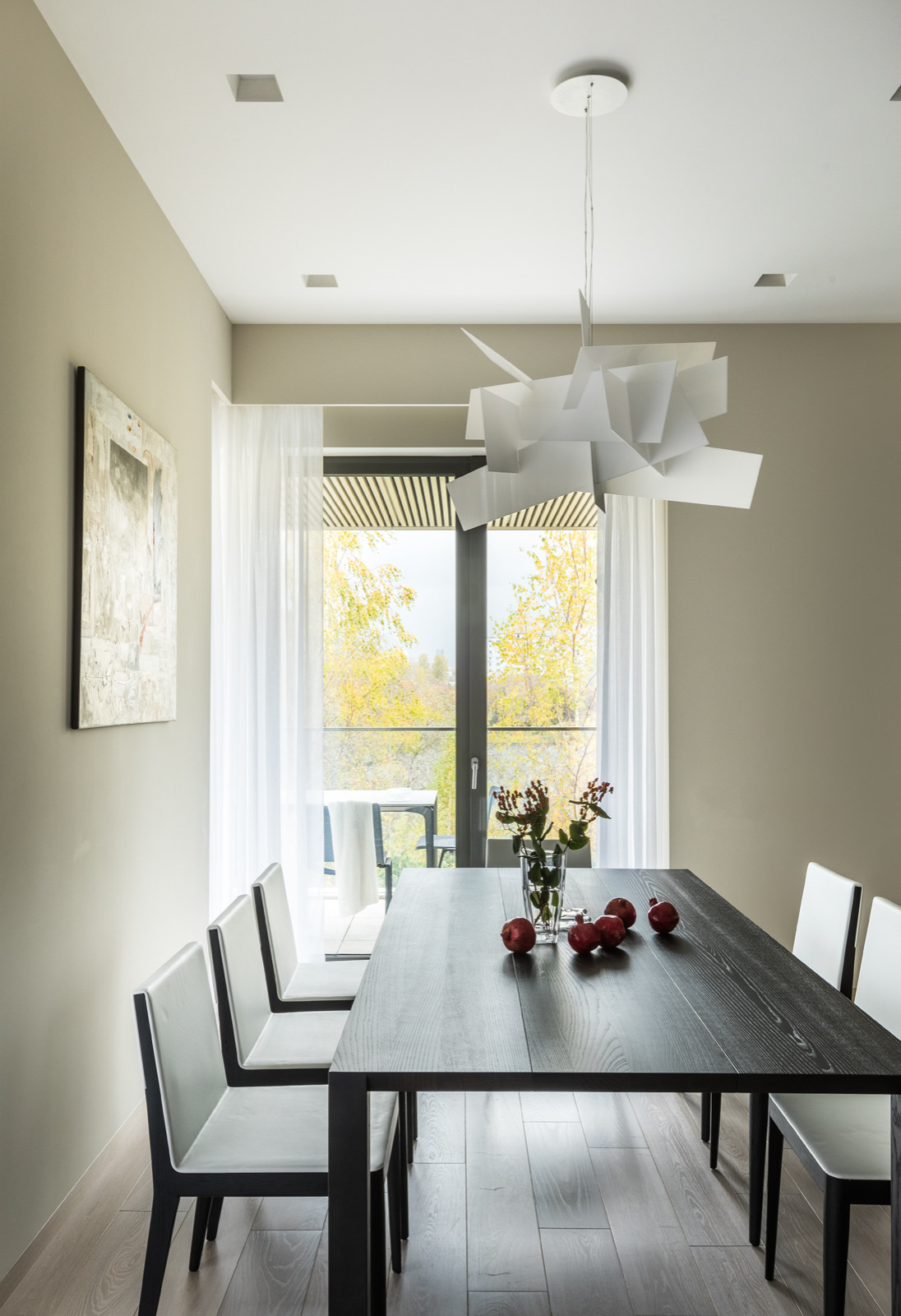 "На своем месте", многокомнатная квартира в жк "Снегири-Эко"