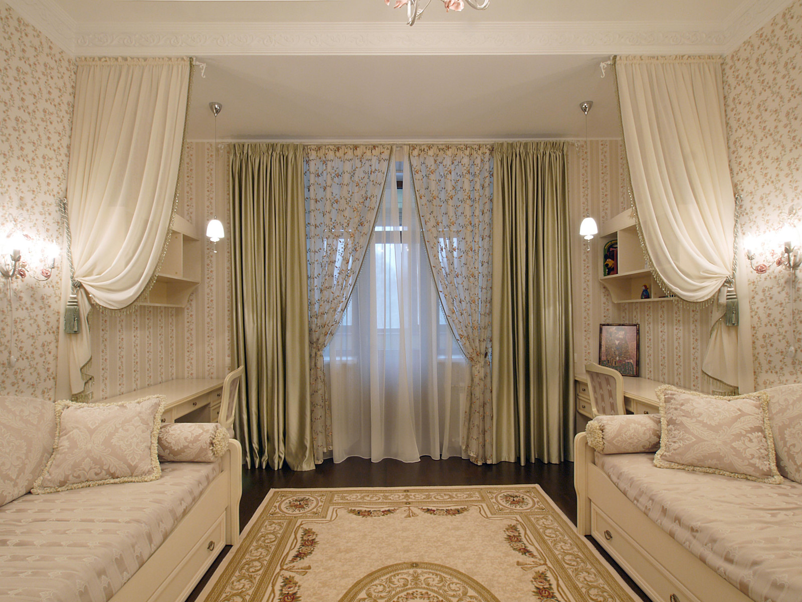 Классика в сталинском доме на Московском проспекте