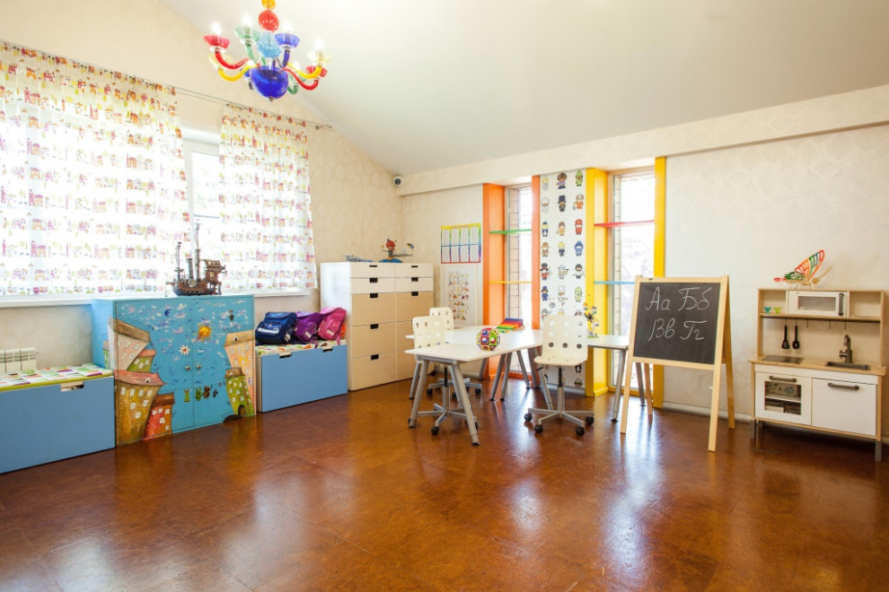 500 квадратов семейного счастья. Жилой дом