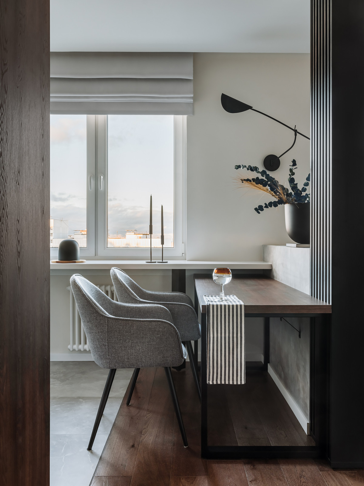 Houzz тур: 58 кв.м — квартира с синим диваном