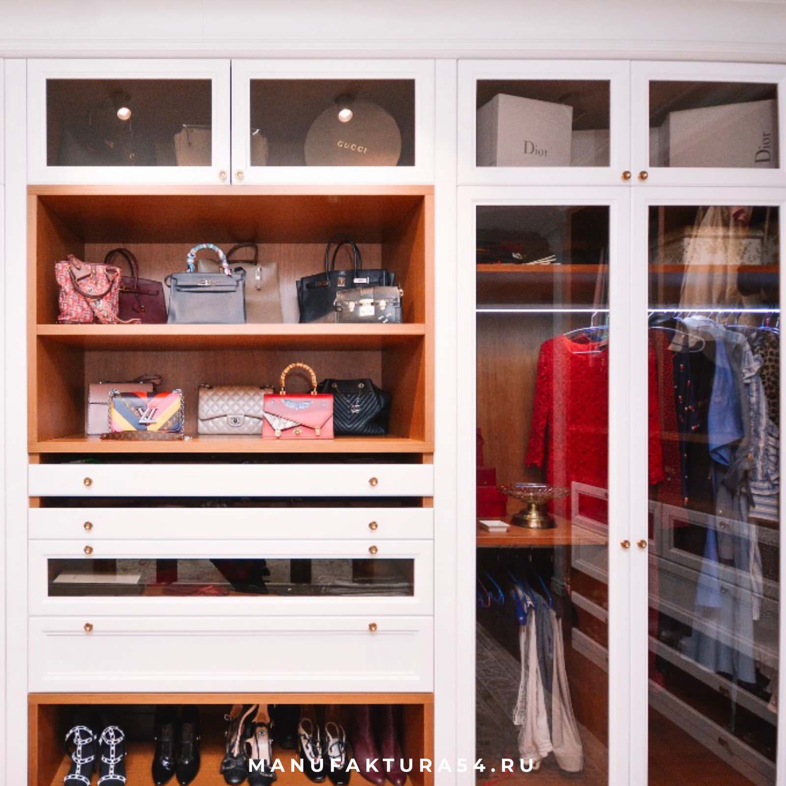 Обложка проекта: Гардеробная в загородном доме