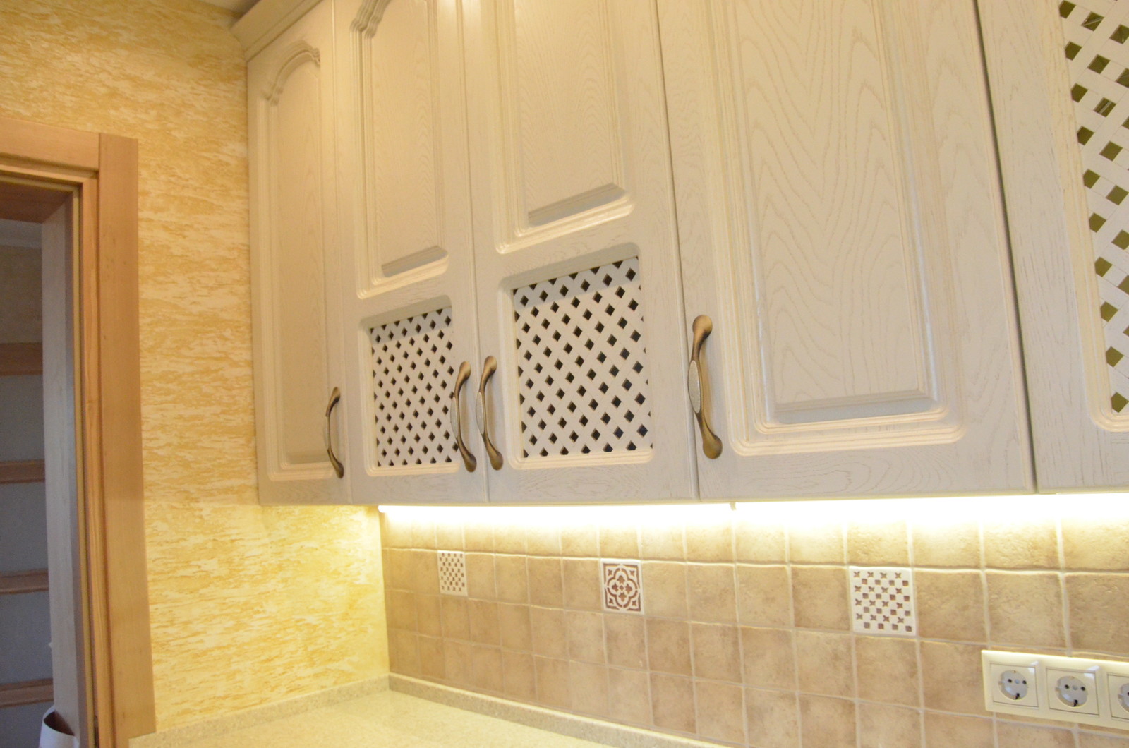 Кухня из массива дуба "Альфа" классика