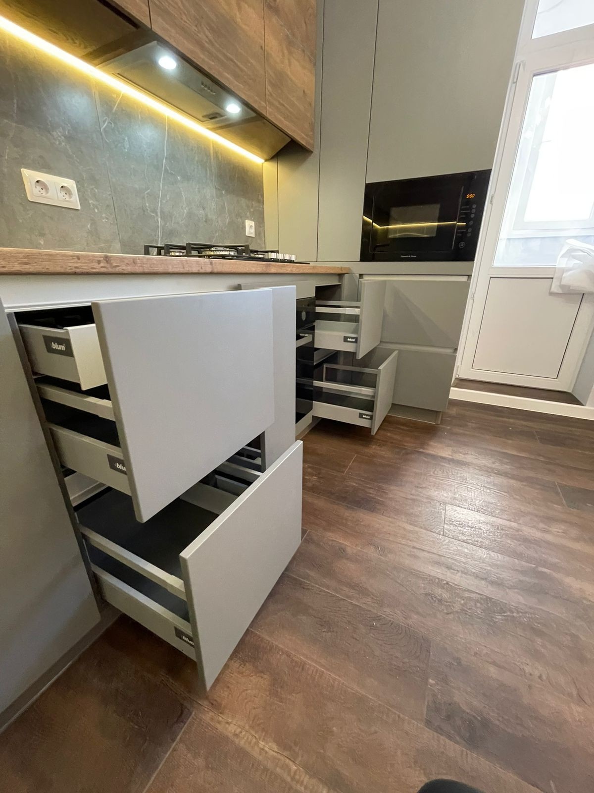 Кухня и мебель на заказ