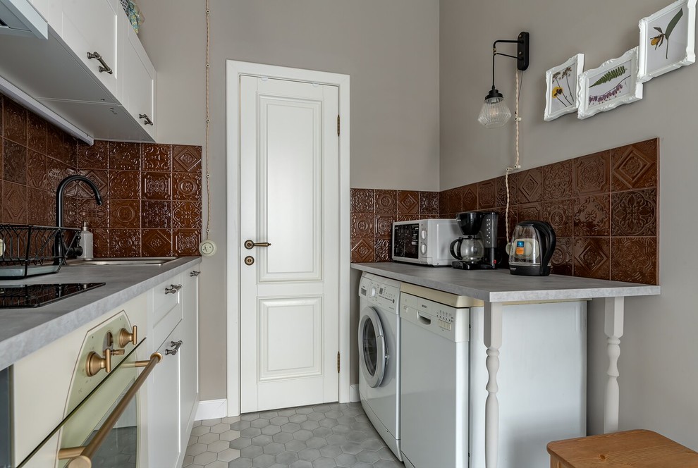 ...И под аркой на Галерной наши тени навсегда...