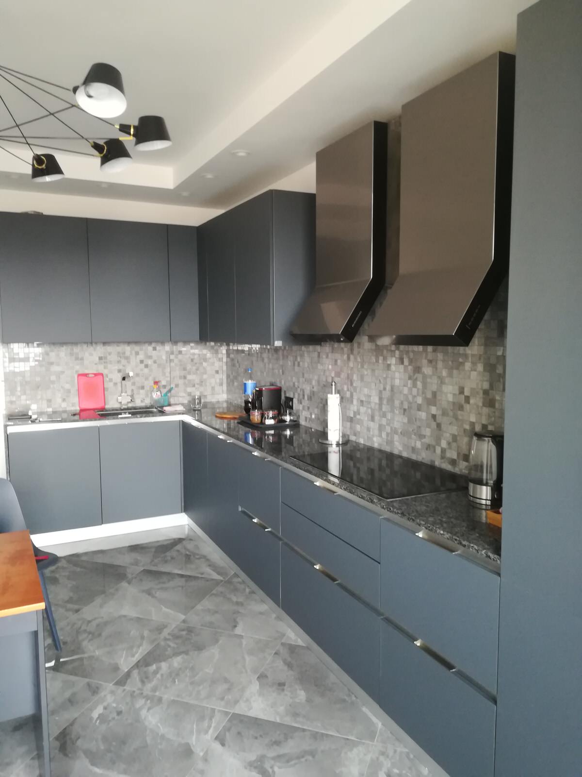 Обложка проекта: Кухня с металлическим профилем КАТО , фасады Fenix