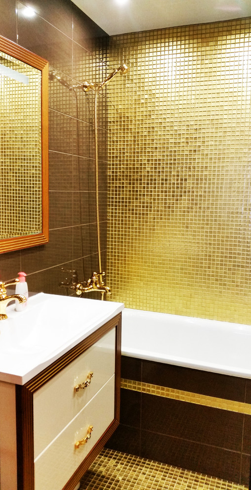 Шоколад в золотой обертке