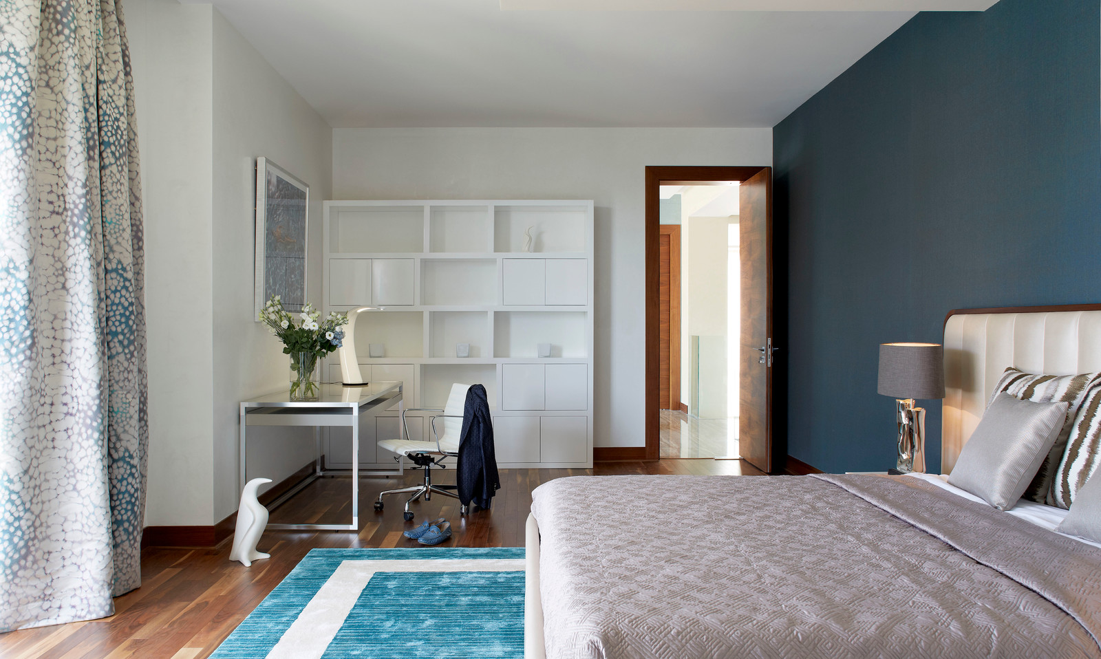 Emirates Hills Villa by Nikki B Interiors