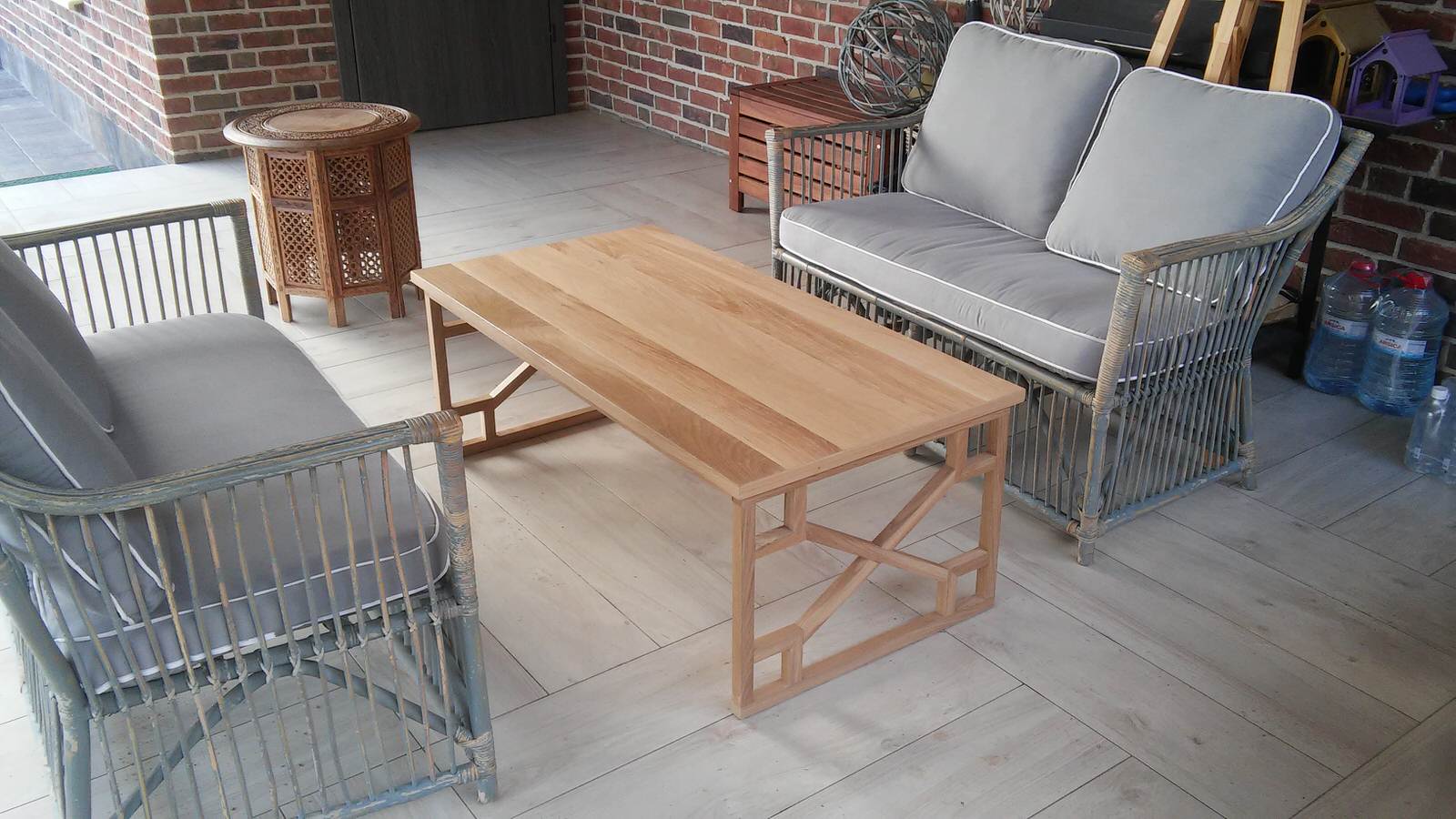 Обложка проекта: журнальный стол