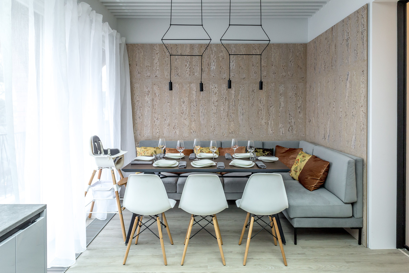 КУХНЯ с ПРОБКОВОЙ СТОЛОВОЙ. Дачный ответ