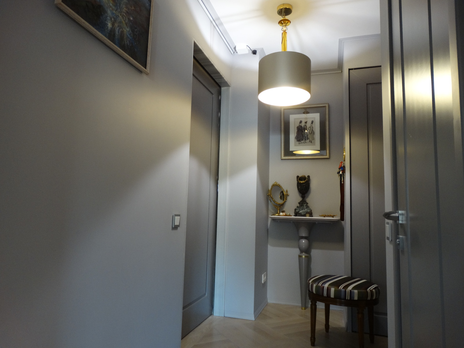 Квартира 70 м2 оттенки серого