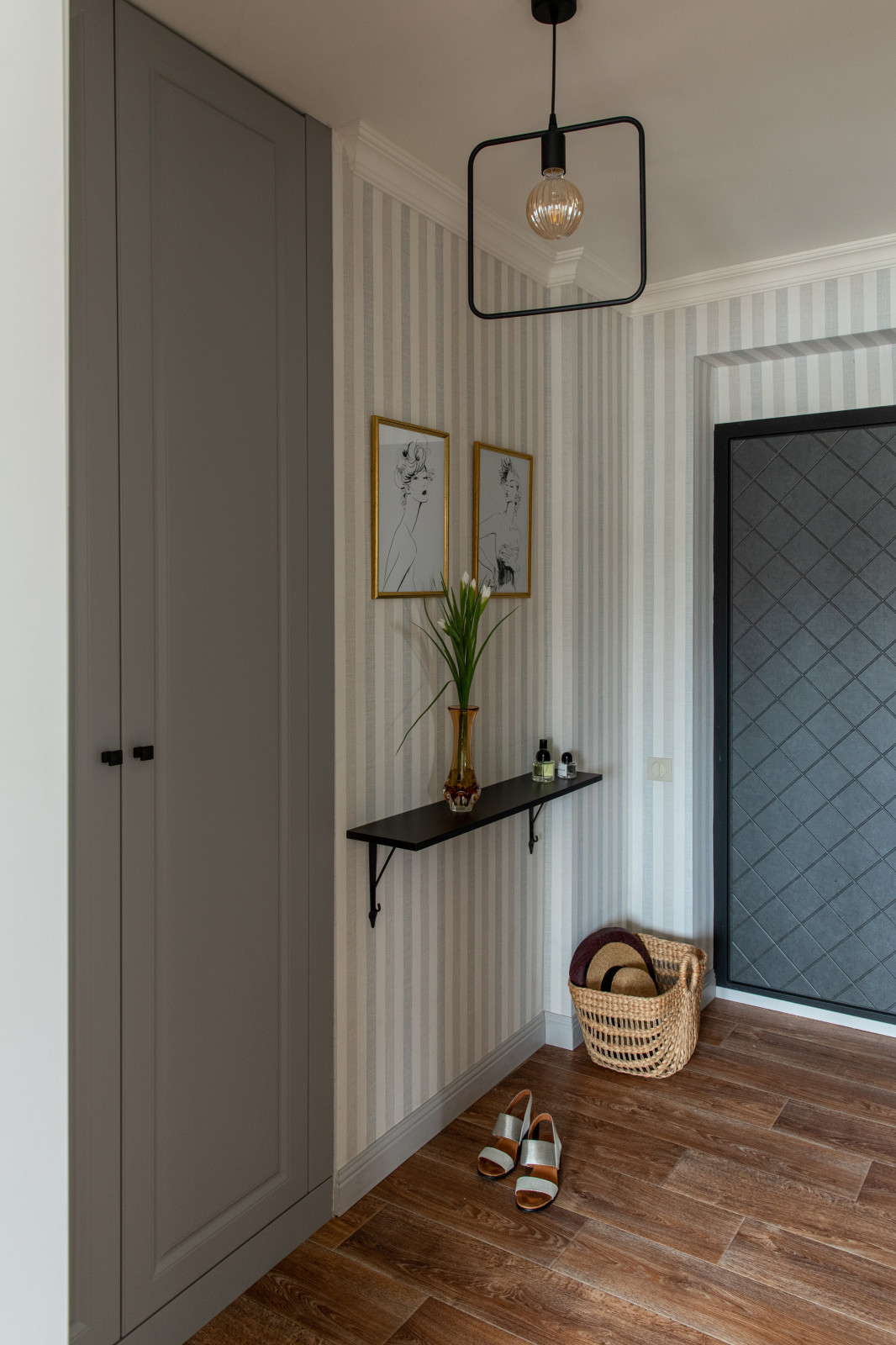 В гостях: Квартира с антикварным буфетом и быстрым ремонтом