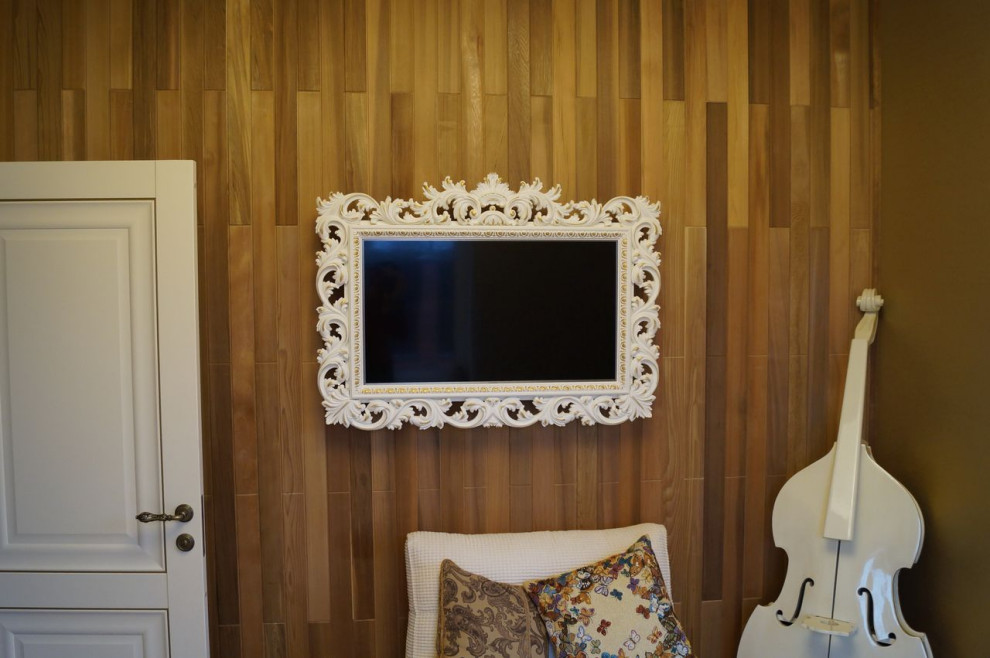 Телевизор в багете