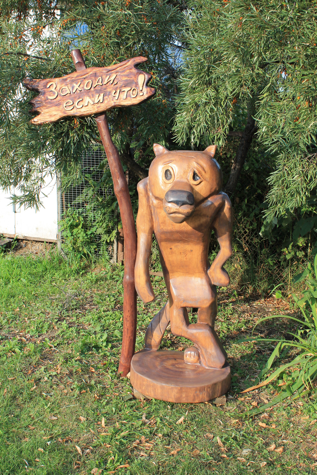 Скульптуры из дерева