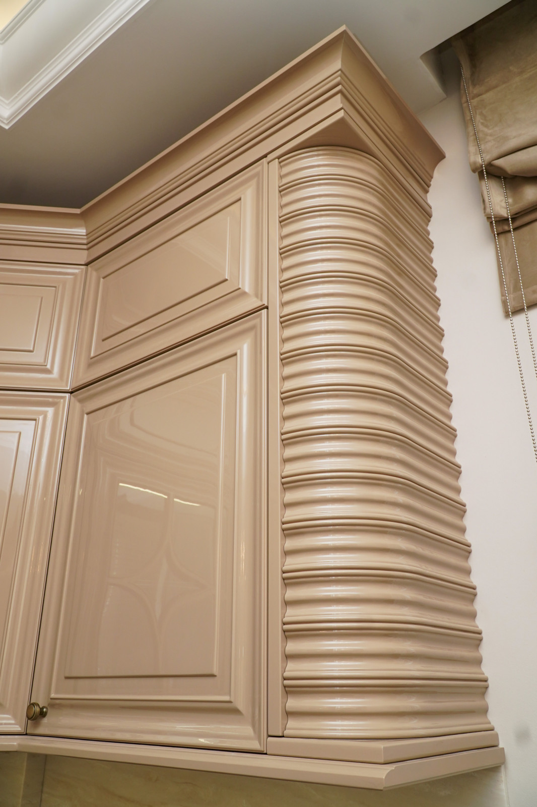 Копия многоуровневой итальянской кухни "Дама"