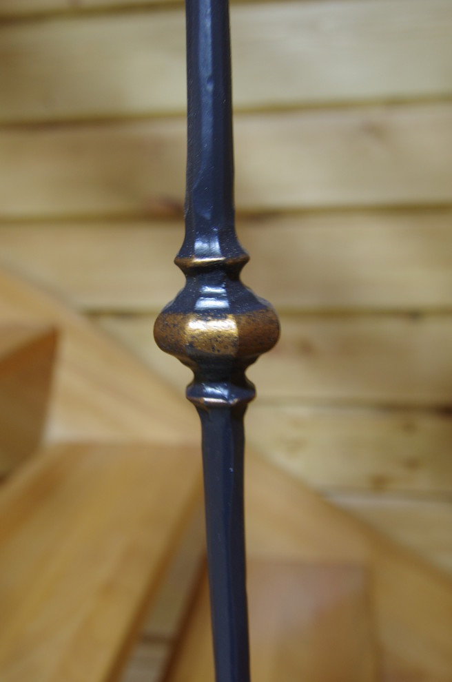 Лестницы с кованым ограждением