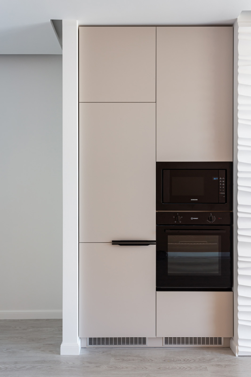 Кухня в стиле минимализм в ЖК Рождественский