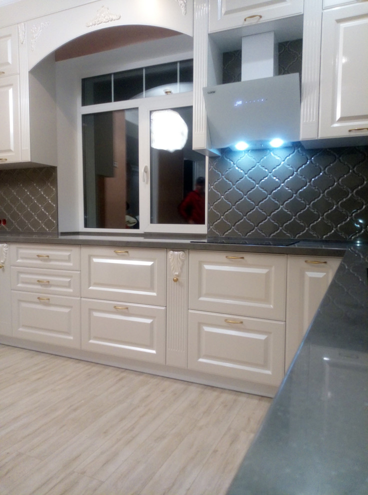 Кухня, столовая и гостиная