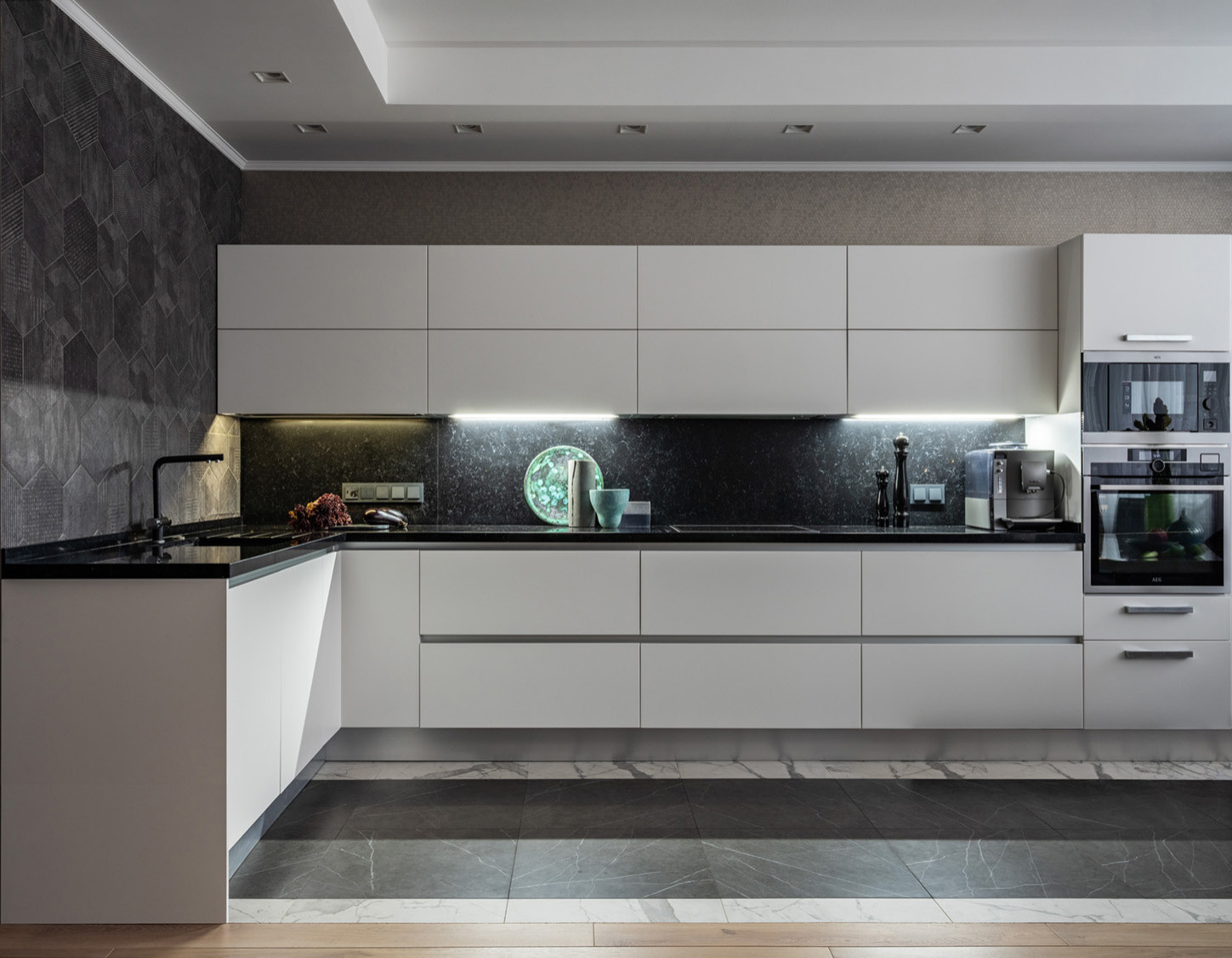 Графичная квартира в Москве