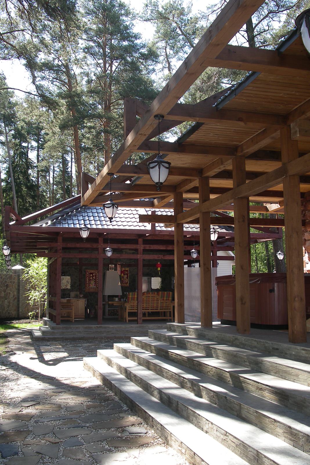 Камбоджийская деревня в Подмосковье.