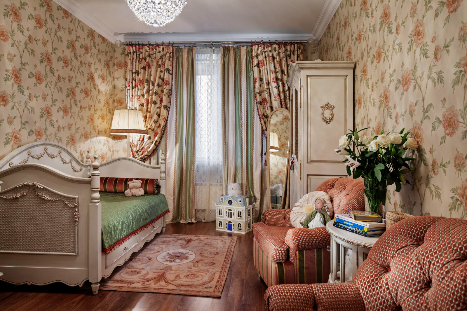 Обложка проекта: Двухуровневая квартира в центре Москвы, площадь 550 м.кв.