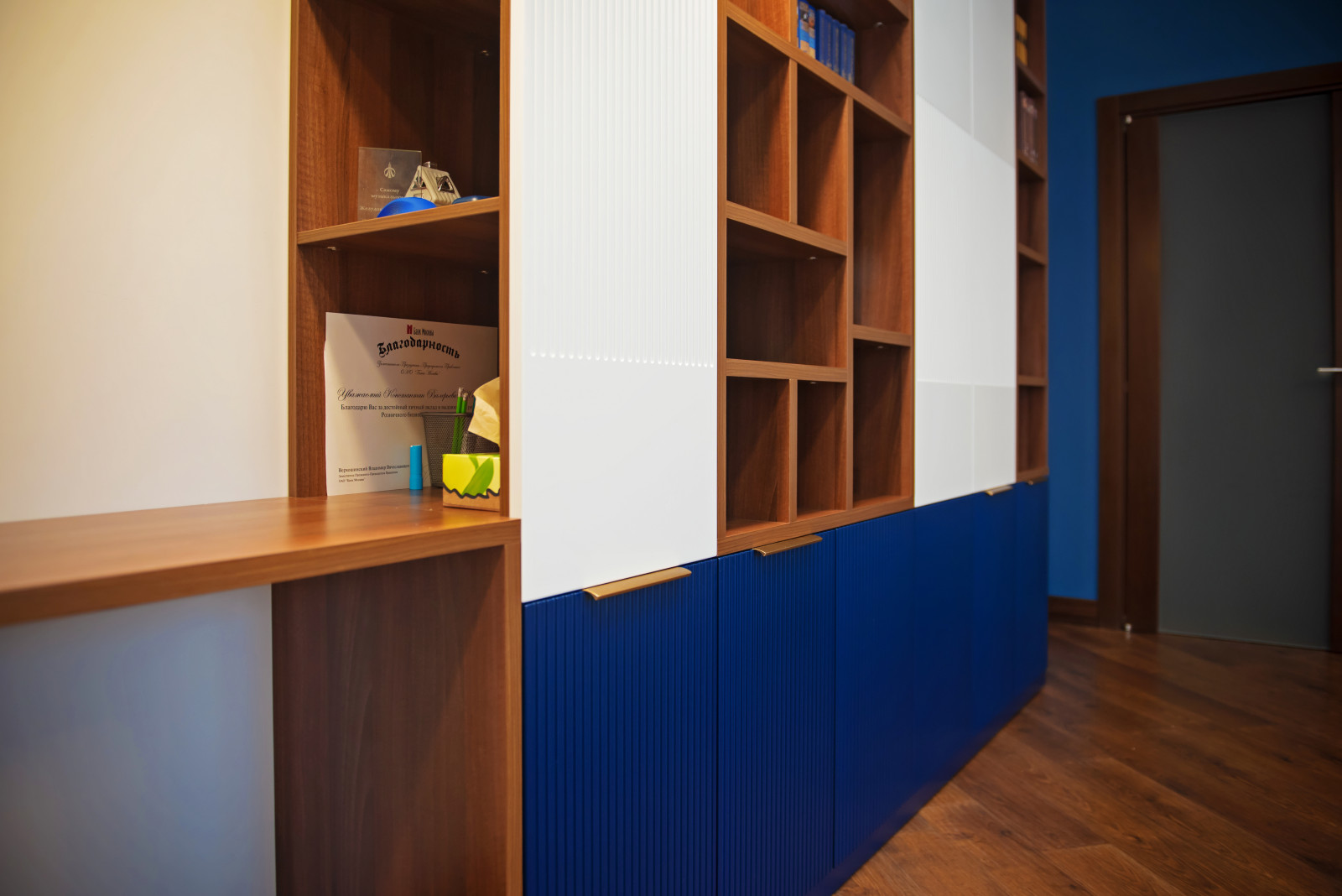 Шкаф и тумба