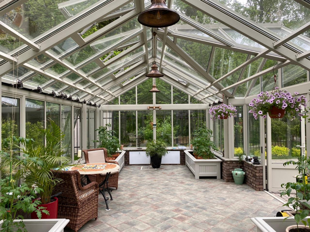 Оранжерея KROUG T в Кезьмино