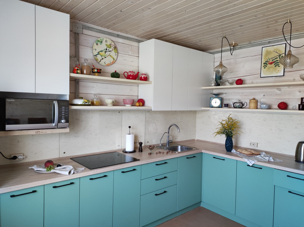 Кухня в загородном доме