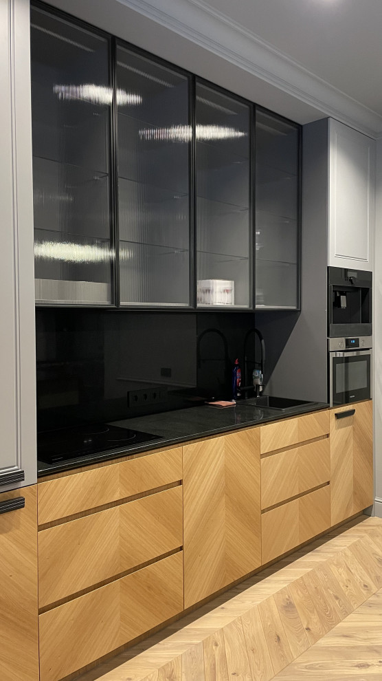 Александр Тарахов